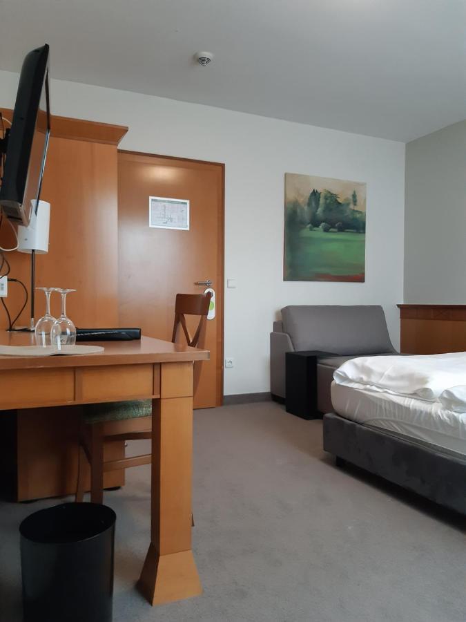 Parkhotel Schmid Adelsried Exterior foto